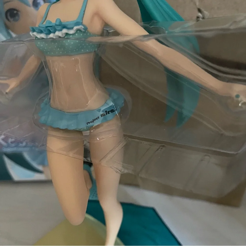 SEGA Hatsune Miku Gradation Resort Figure - Blue
